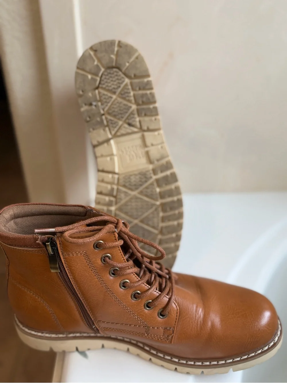 Steve Madden Men's Tan Lace-Up Chukka Boots size 10.5